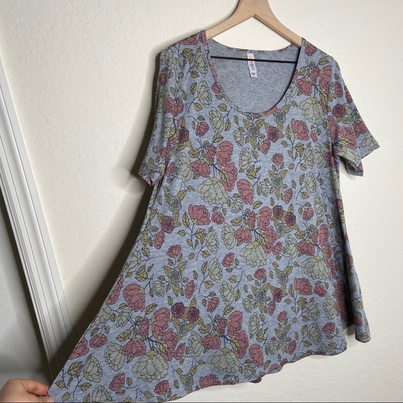 LuLaRoe Perfect T Gray Floral Rose Tee - Picture 4 of 8